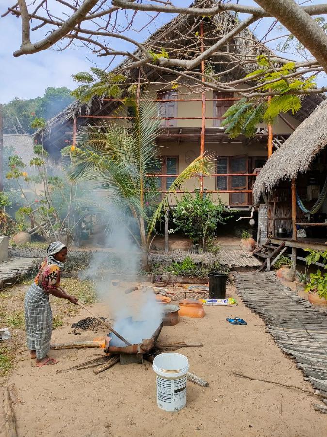 Casa Surf Lodge - Praia do Tofo エクステリア 写真